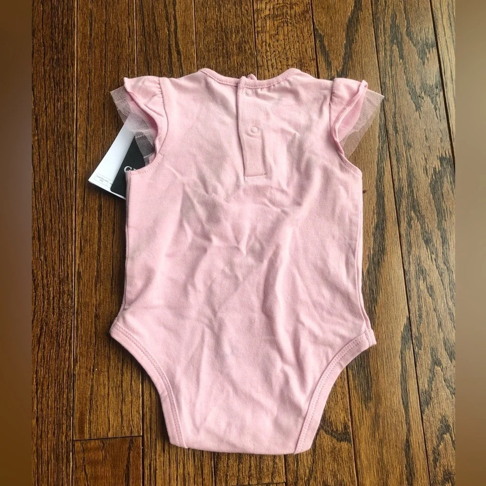 *NWT* Guess Baby Girl 0-3M Light Pink One-Piece w/Ruffled Tulle Sleeves & Heart